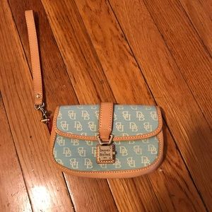 Dooney & Bourke wristlet